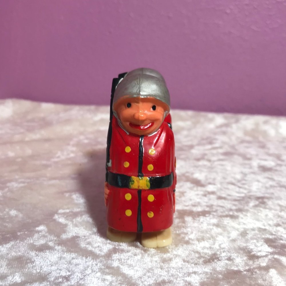 FREE Marx Hap Hop Ramp Walker Vintage Toy Red Soldiers Retro 50s Made Hong Kong - Picture 4 of 7